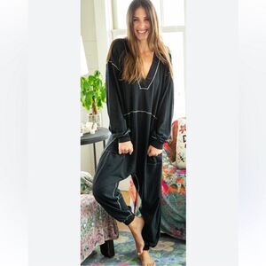Natural Life Jumpsuit Womens size M slouchy Black oversized Drop Waist Boho New